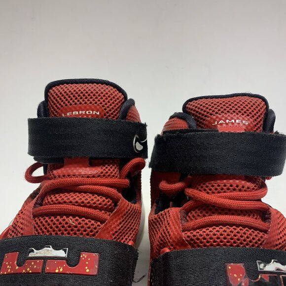 Nike LeBron Mens Size 9.5 Soldier 9 University Red Basketball - Picture 2 of 10